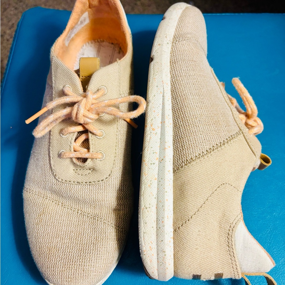 Toms Tan Canvas Women's Shoes